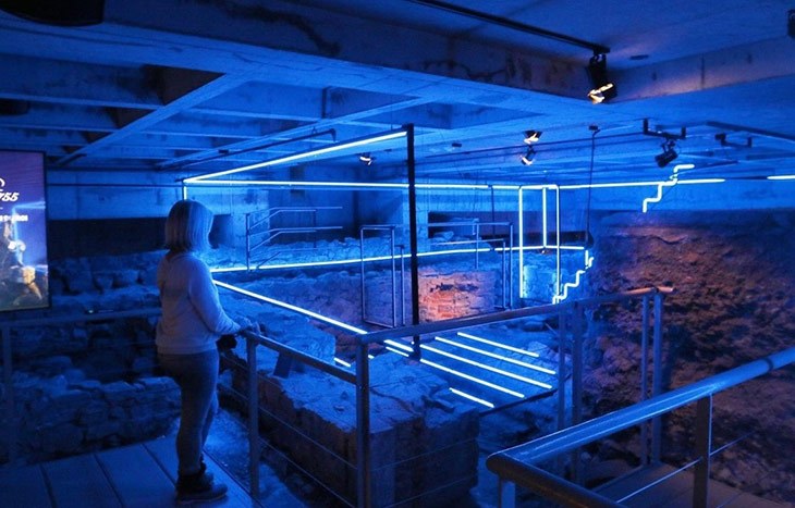 Les bâtisseurs de Montréal, Pointe-à-Callières, Montréal : éclairage de l’exposition permanente par LightFactor.